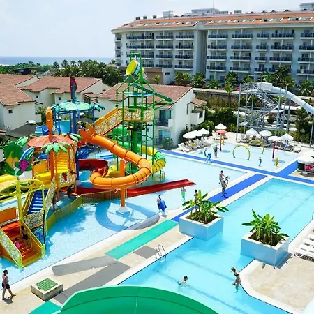 Selectum Family Comfort Side 5* קיזילאג'